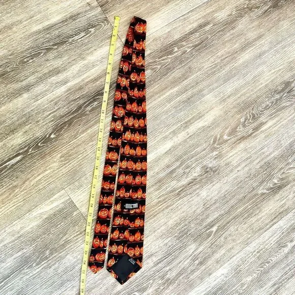 Addiction jack o lantern contest  tie - Picture 7 of 7